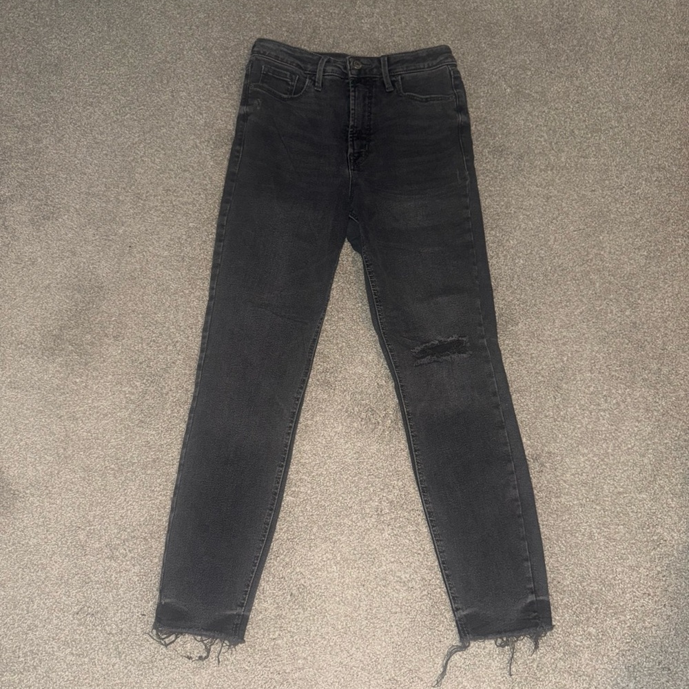 Women's Black Distressed Jeans